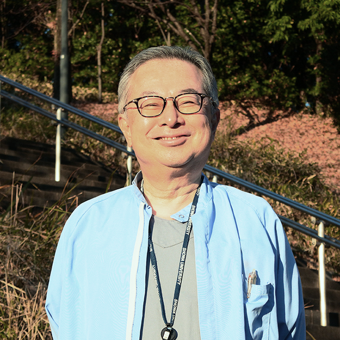 ⼥性⾻盤底センターセンター⻑ 嘉村 康邦